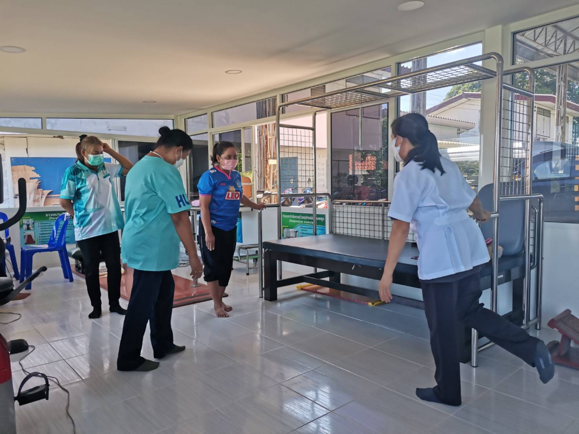 Physical therapy services health promotion and therapy activities for the elderly and people with mobility problems Ongkharak District Nakhon Nayok Province.